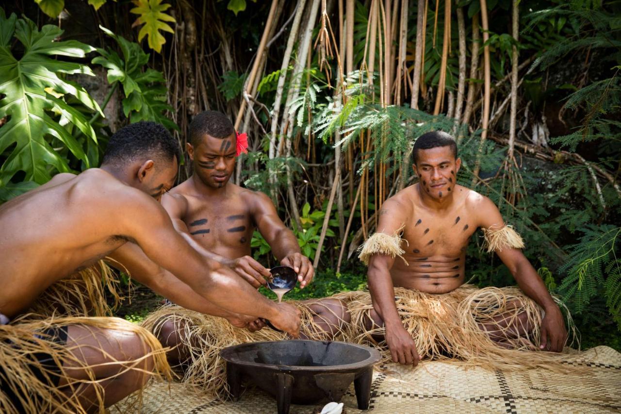아우트리거 피지 비치 리조트 코로토고 외부 사진 Kava ceremony in Fiji